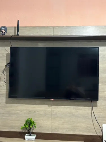 Tv 42 polegadas (Não é smart)
