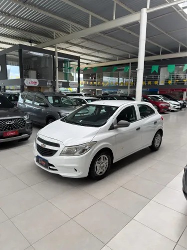 Chevrolet Onix JOY Hatch 1.0 8V Flex Mec. 4P 2018