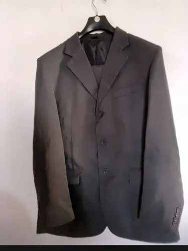 Vendendo 2 Ternos (valor negociável )