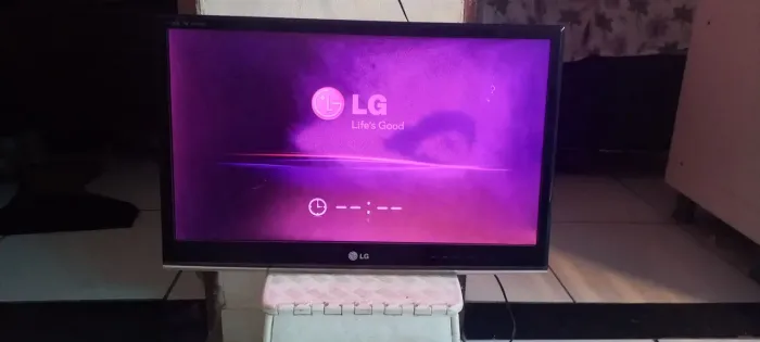 Tv LG23 c/ obs leia a descrição 