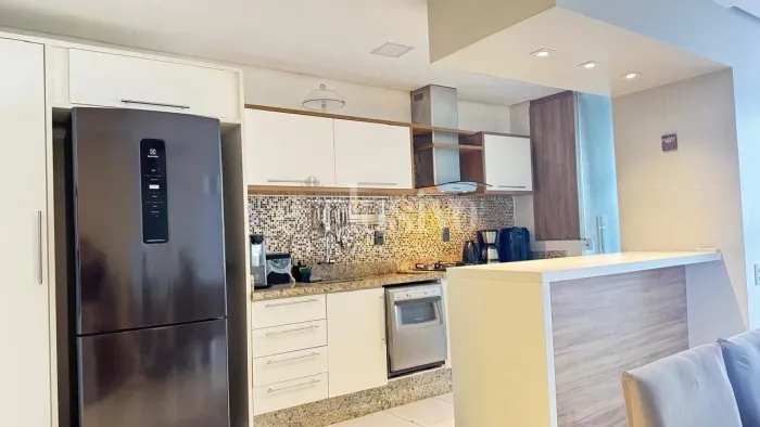Apartamento com 3 dormitórios em condomínio com lazer