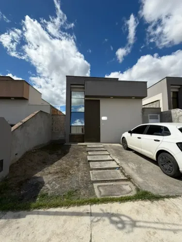 Canada House disponivel para Venda e Aluguel