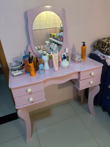 Penteadeira Patrimar Princesa Rosa com 4 gavetas e espelho