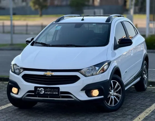 Chevrolet Onix Activ 1.4 8V Flex Mec. 4P 2018