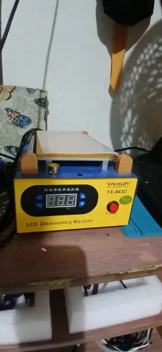 Separadora de tela de celular 