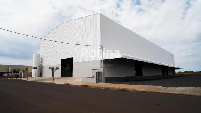Galpão para alugar, Loteamento Centro Empresarial Leste - Uberlândia/MG - Rotina Imobiliár