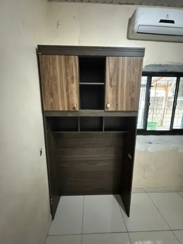 Móveis de Quarto Solteiro: Módulo Aéreo + Guarda-Roupa de Canto