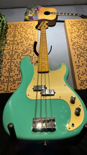 Fender Precision Reedição 50?s Sea Foam Green Vintera