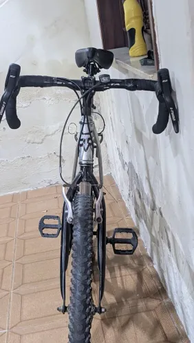 Bicicleta Gravel aro26