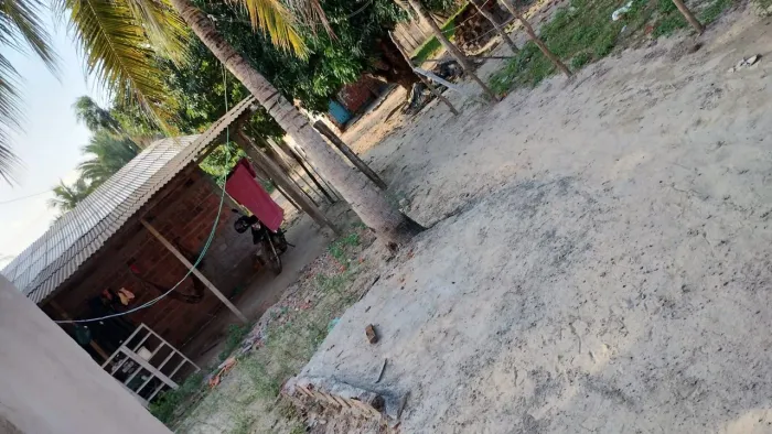 Casa ampla e ponta pra mora ,localizada no bairro da vila nojosa