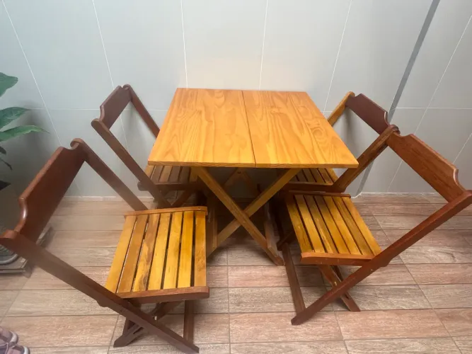 Mesa dobrável madeira