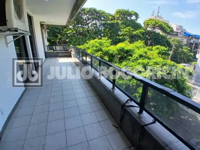 Jardim Oce^nico varandão gourmet salão 4 quartos(1 suíte)3 vagas
