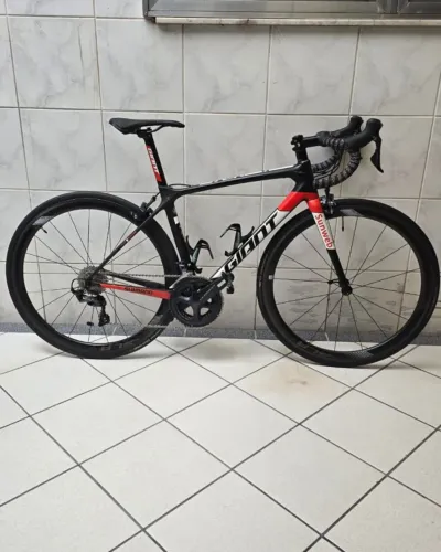 Bicicleta speed road Giant TCR Advanced Edição Limitdada Pro Team