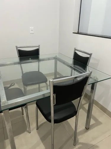 Mesa de Jantar de Vidro com 4 Cadeiras 
