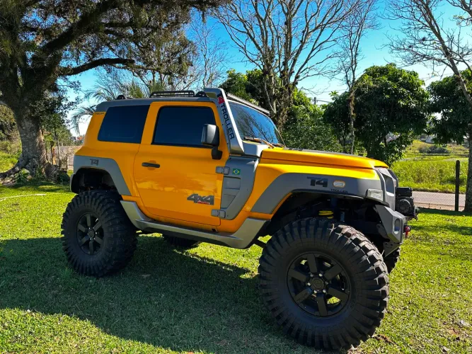 Troller T-4 4X4 3.2 20V TDI Cap. Rígida Diesel 2015