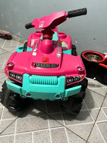 Superquad da marca Bandeirante