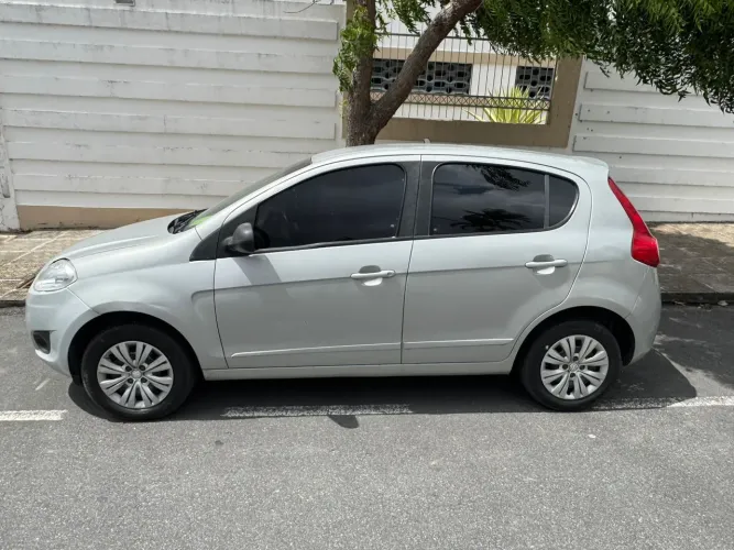 Fiat Palio Attractive 1.0 EVO Fire Flex 8V 5P 2013