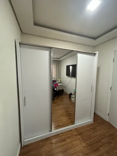 Guarda Roupa