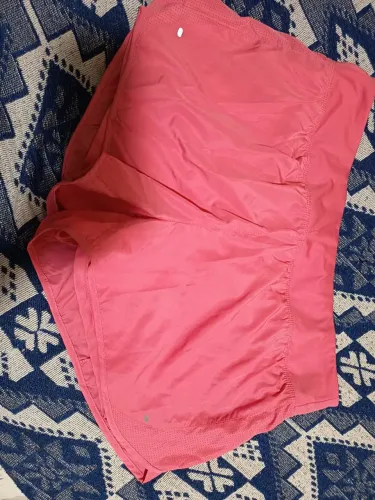 Vendo Bermuda Esportiva NOVA NÃO FAÇO ENTREGA 