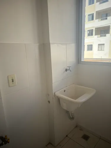 Alugo/Vendo Apt 2 qts Tiradentes 1200,00 aluguel 