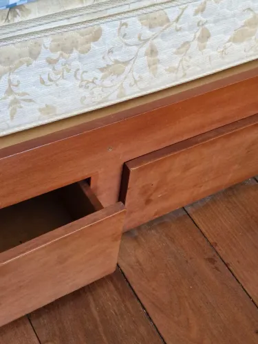 Cama de casal com 04 gavetas