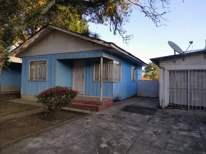 CASA DE MADEIRA 8X6 MADEIRA DE PINHEIRO. SALA, 3 QUARTOS, 3 CUBAS, - BAIRRO SÃO LOURENÇO