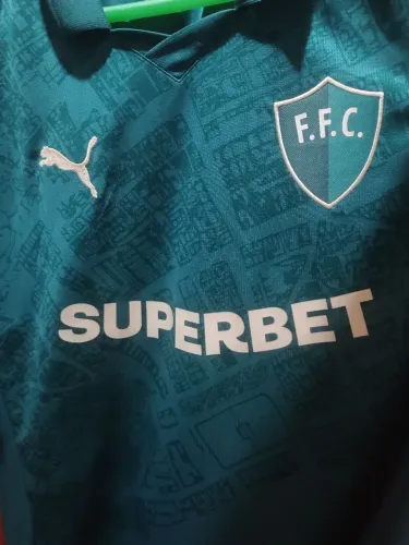 Camisa número 3 zero, acabou de sair da loja 