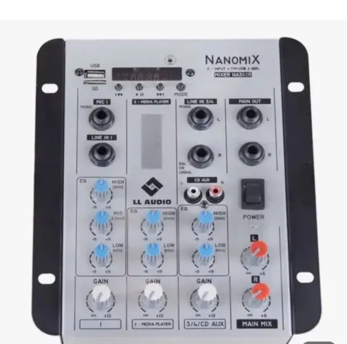 Vende-se uma mesa de audio de 4 canais instalados chama no zap *