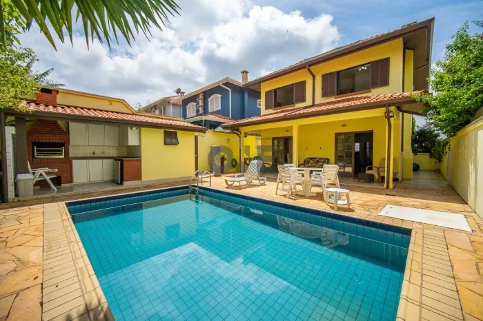 Casa com 3 dormitórios, sendo 3 suítes para venda - Granja Viana - Cotia - SP
