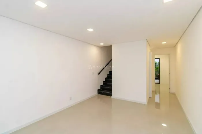 Sobrado Novo à Venda na Vila Paiva  Zona Norte | 105 M²  3 Dormitórios (1 Suíte)  2 Vagas 