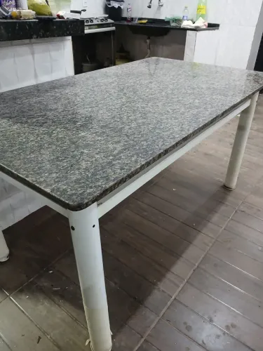 Mesa de mármore