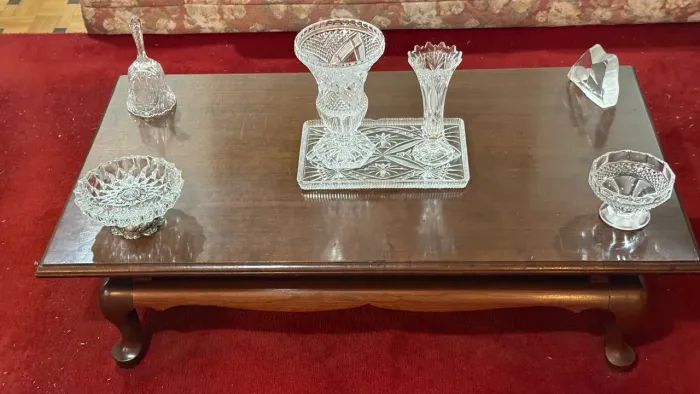 Mesa de centro em madeira nobre
