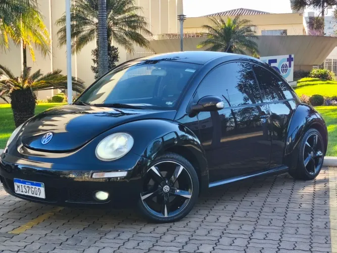 Volkswagen New Beetle 2.0 MI Mec./aut. 2010