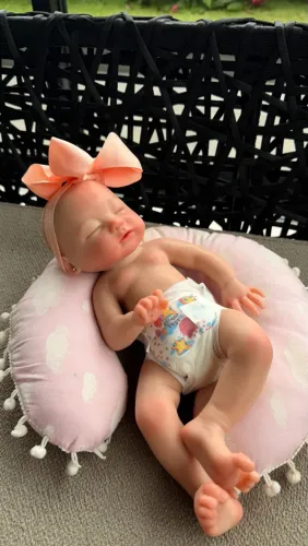 BEBÊ REBORN SILICONE SÓLIDO