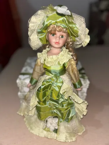 Boneca De Porcelana Estilo Dama Antiga Porcelain Dolls 40 Cm