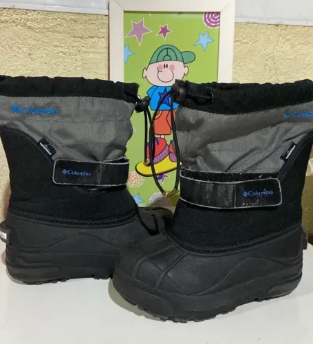 Bota de neve Columbia infantil