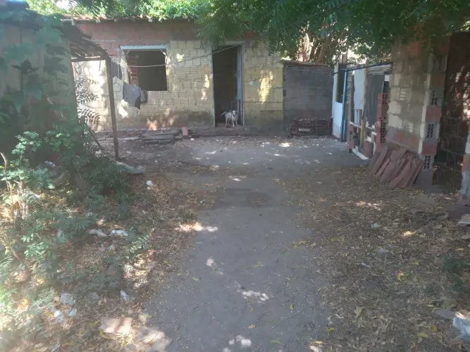 Vende-se terreno