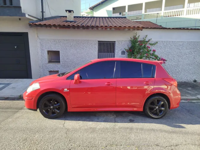 Nissan Tiida SL 1.8/1.8 Flex 16V Aut. 2013