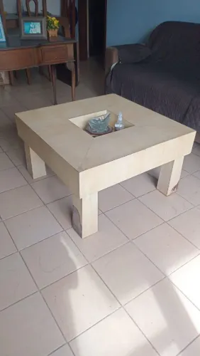 Mesa de centro em madeira