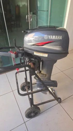 Motor Yamaha 15HP Como novo
