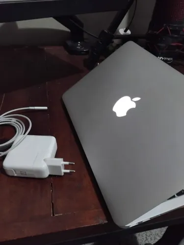 Macbook a 1370 (2010) funcionando perfeitamente . Aceito Troca