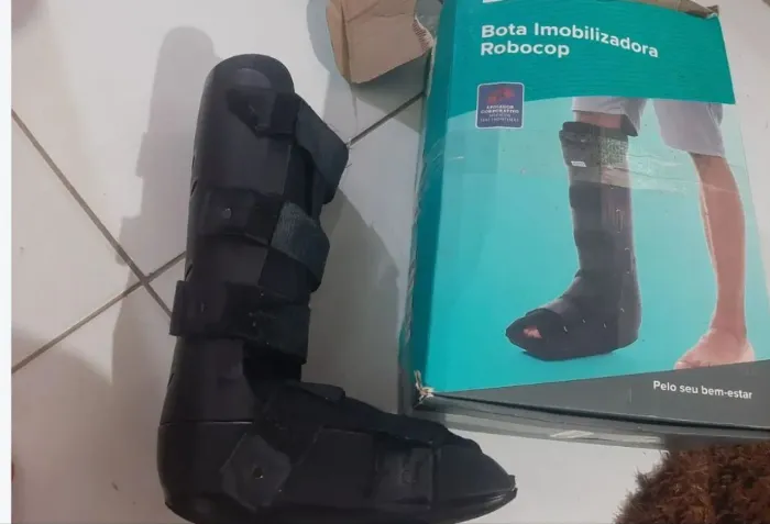 Bota imobilizadora robocop