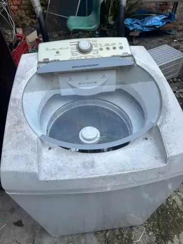 vendo máquina pra retirar as peças! 