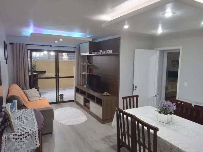 Imóvel para venda tem 78 metros quadrados com 3 quartos em Novo Mundo - Curitiba - PR