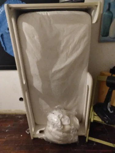 Vende-se Mini cama