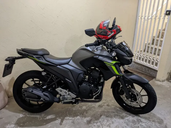Fz25. 2024 baixo km