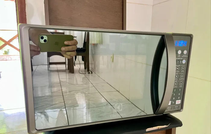 Microondas Electrolux Espelhado 20L