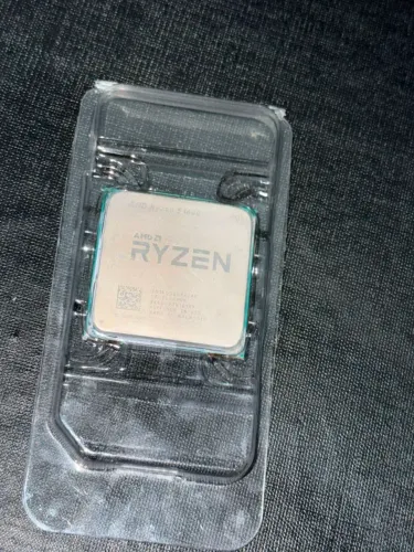 AMD Ryzen 5 1600 | 12 Threads / 6 Núcleos | Socket AM4 | R$ 250