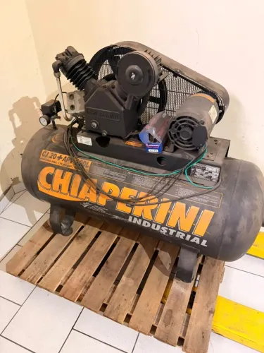 COMPRESSOR DE AR 200L  12 BAR CHIAPERINI APV200L