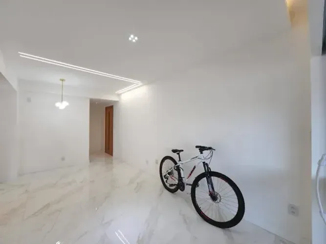 Orquestra Canela - 2 quartos - Suíte - Andar alto - Varanda gourmet - 2 vagas - 77m².,